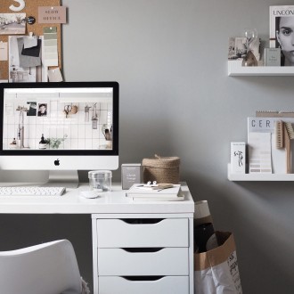 white and grey chic home office desk styling ideas